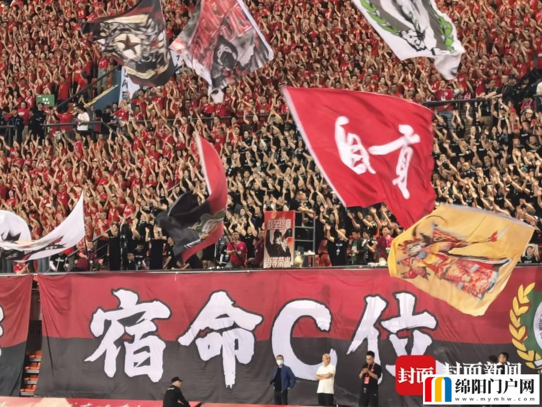 “陆游”与“李白”川超握手言和：自贡“绝杀球”被吹 绵阳在“魔鬼主场”带走1分